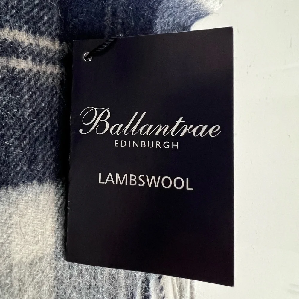 NWT Ballantrae Edinburgh 100% Lambswool Scarf - Picture 7 of 9